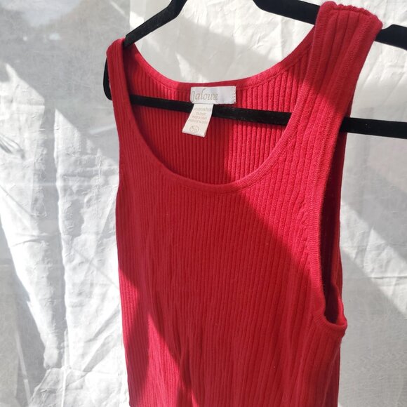 Red Ribbed Tank Top - Picture 4 of 6